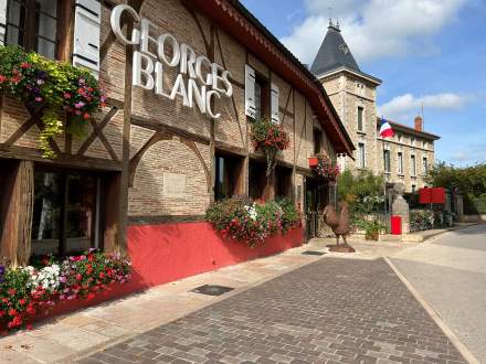 Georges Blanc · Hotels Restaurants Ain · Vonnas, extérieur