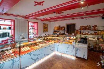 Shopping à Vonnas · Boutiques Georges Blanc · Vins · Boulangerie · Déco