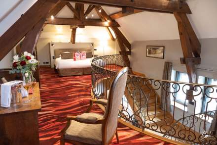 Relais &amp; Châteaux Hotel Georges Blanc · 5-star Spa Hotel Ain