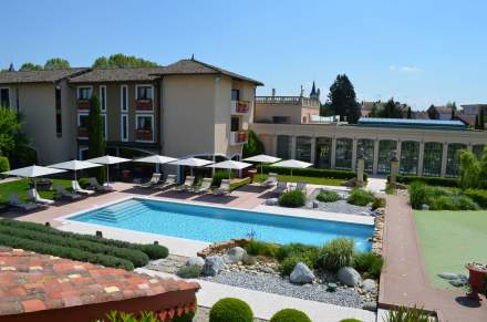 Spa Hotel Ain Georges Blanc · Massages &amp; Sym Biologic System Treatments